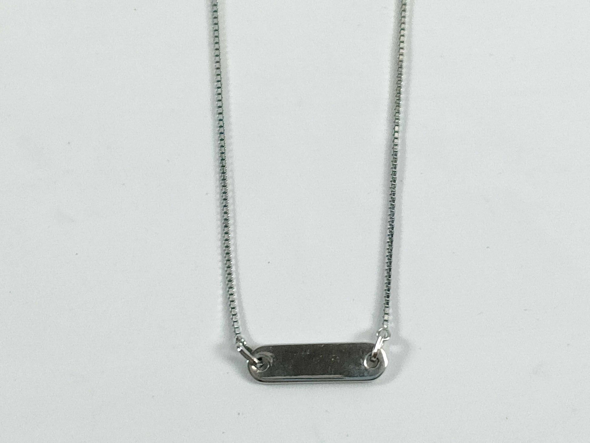 Dior Dior logo plate necklace
