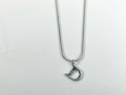 Dior D logo necklace