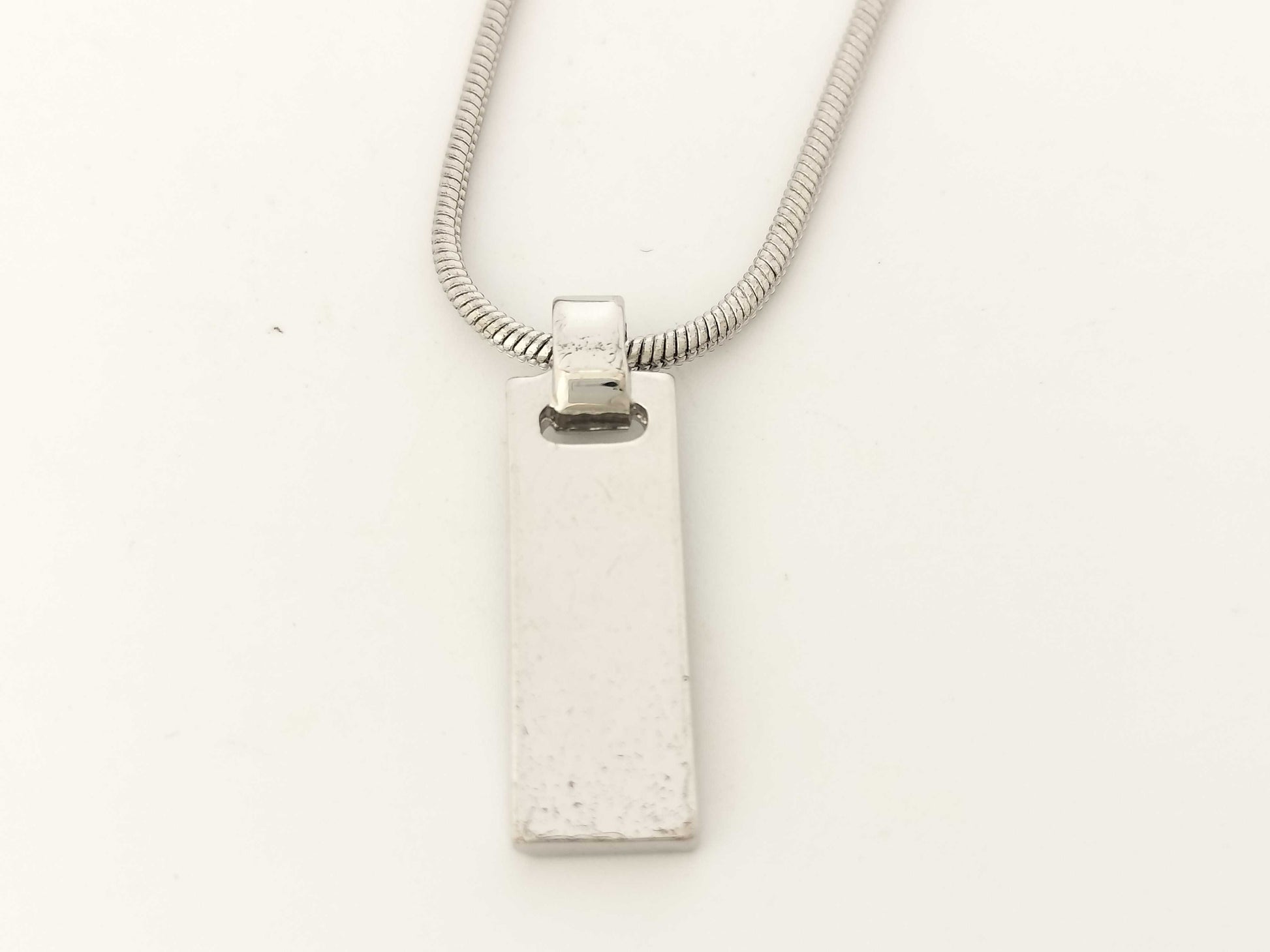 Dior Dior logo plate necklace necklace