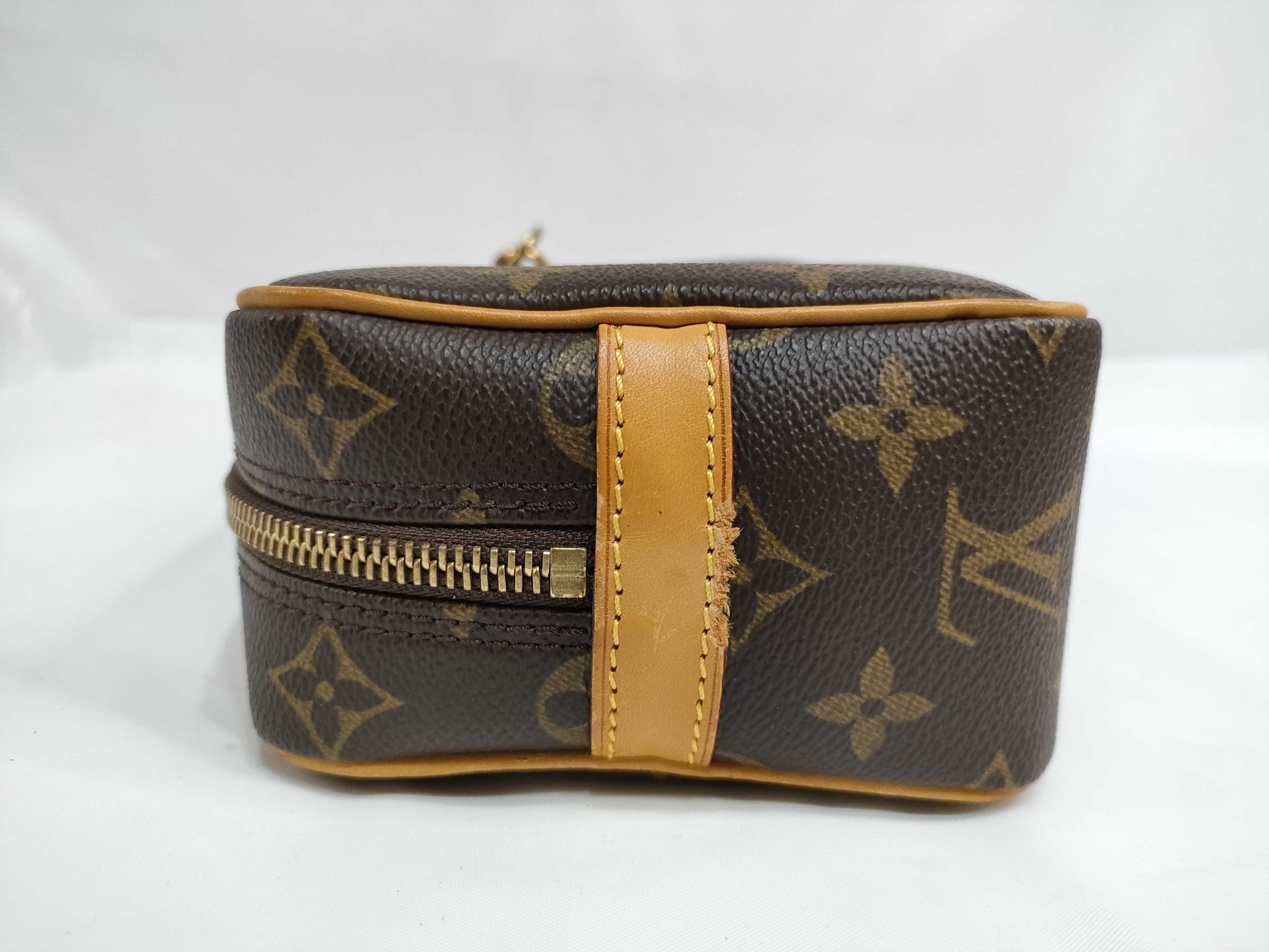 LOUIS VUITTON Monogram LV Monogram Shoulder Bag Handbag