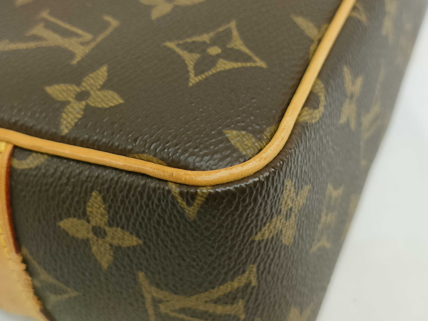 LOUIS VUITTON Monogram LV Monogram Shoulder Bag Handbag