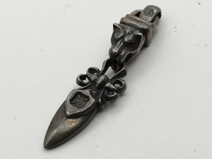 Silver necklace pendant top