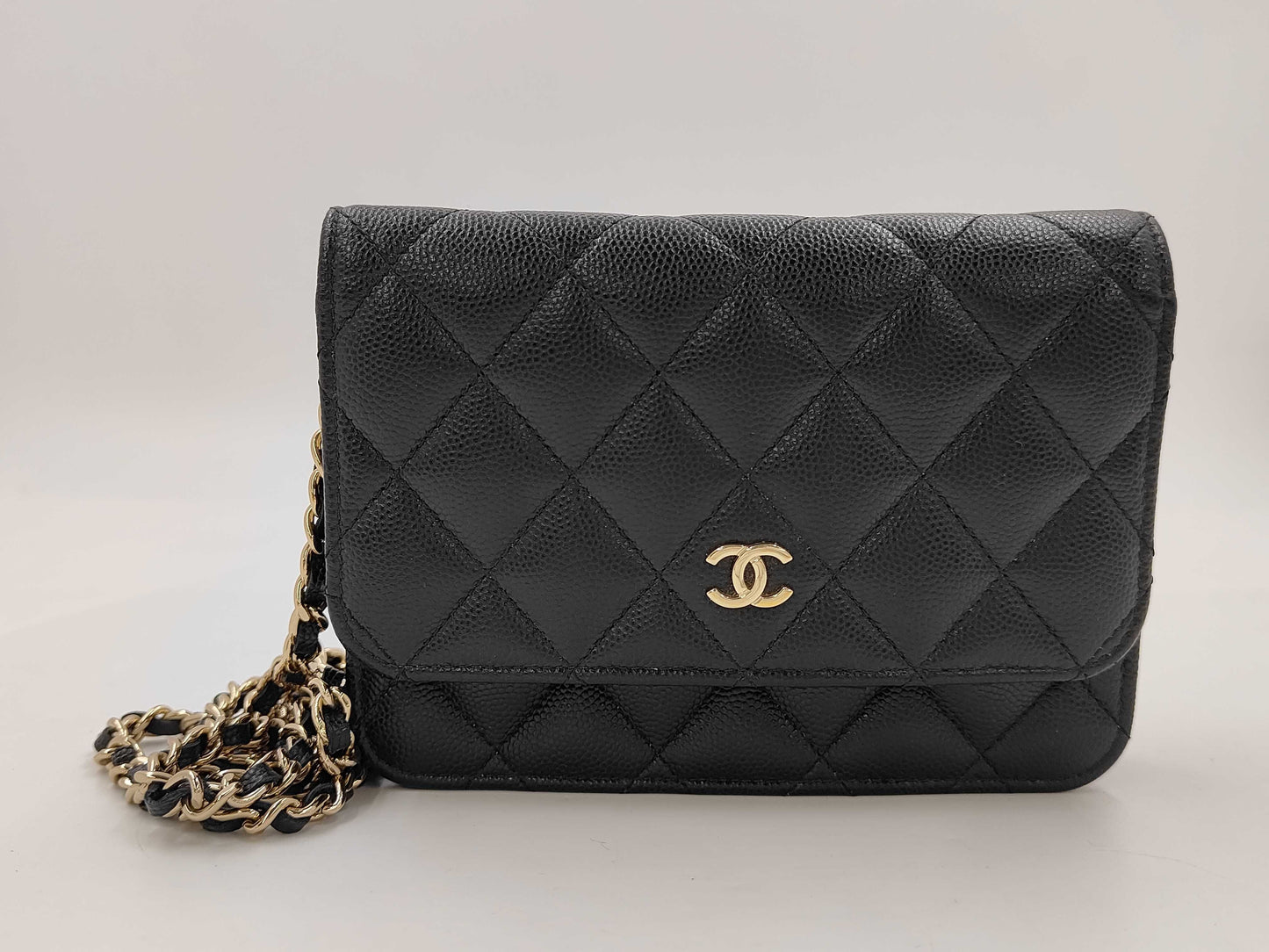 CHANEL CHANEL Black Caviar Skin Mini Matelasse Chain Shoulder Bag