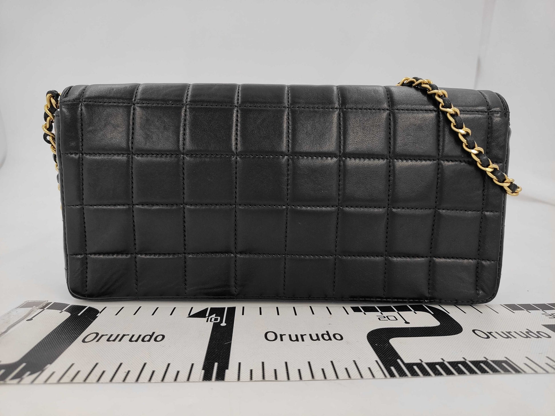 CHANEL Chocolate Bar Chain Shoulder Bag