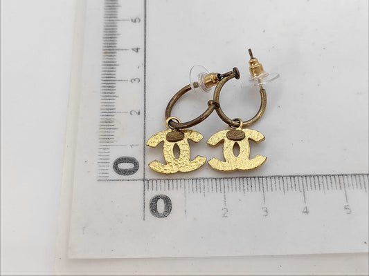 CHANEL 01A Earrings