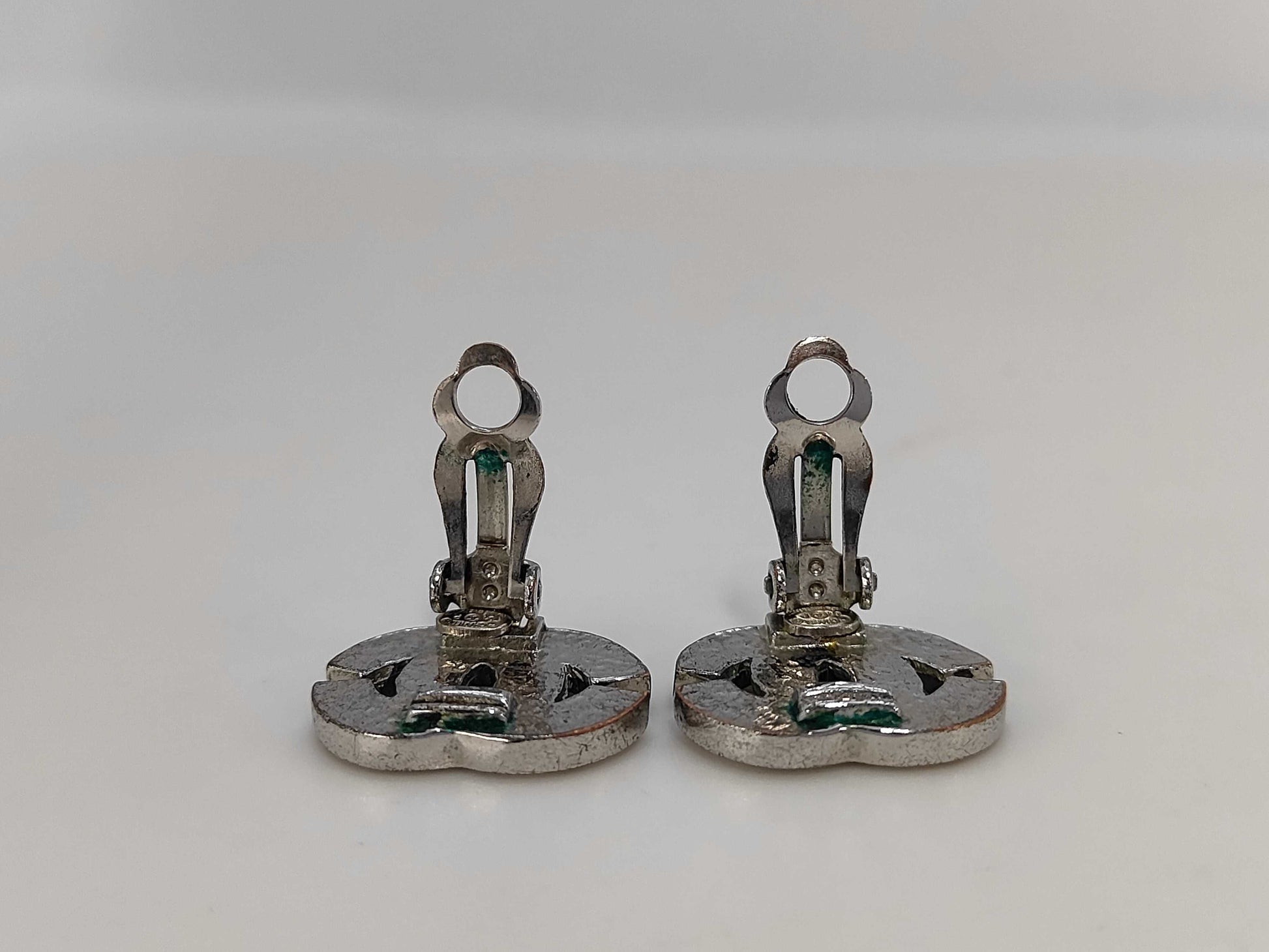 CHANEL 01P Earrings