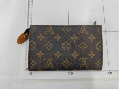 LOUIS VUITTON Louis Vuitton Bucket Pouch