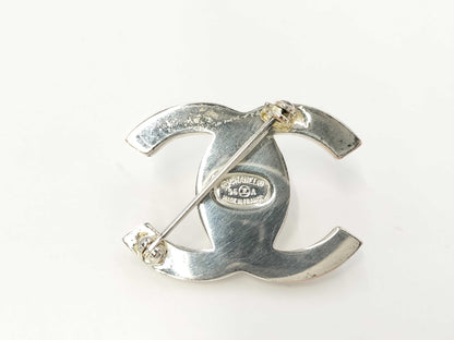 CHANEL CHANEL Brooch Turn Lock Silver 96A Brooch