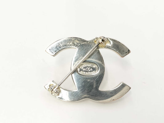 CHANEL CHANEL Brooch Turn Lock Silver 96A Brooch