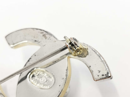 CHANEL CHANEL Brooch Turn Lock Silver 96A Brooch