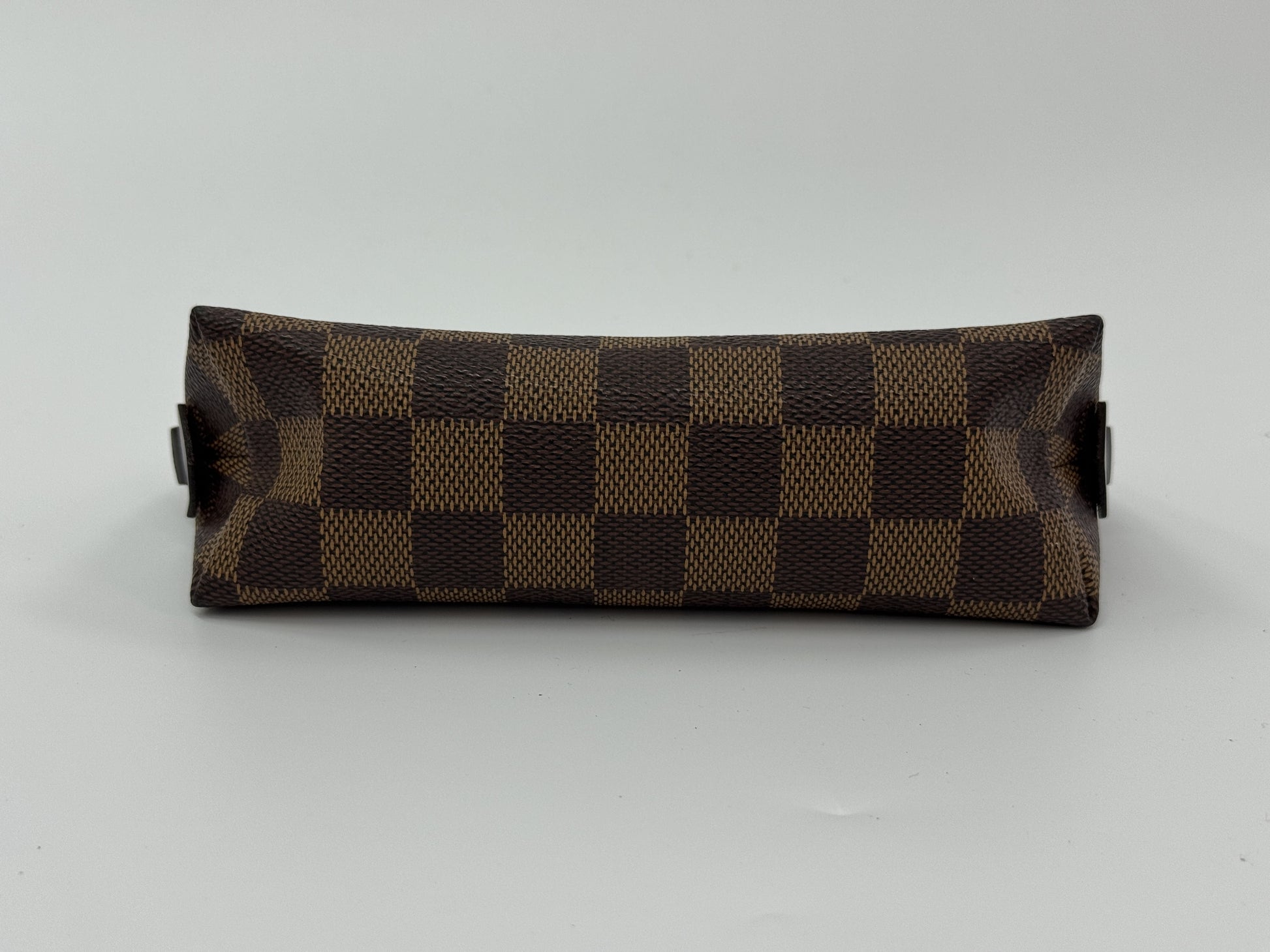 LOUIS VUITTON Damier Pochette Cosmetic Pouch