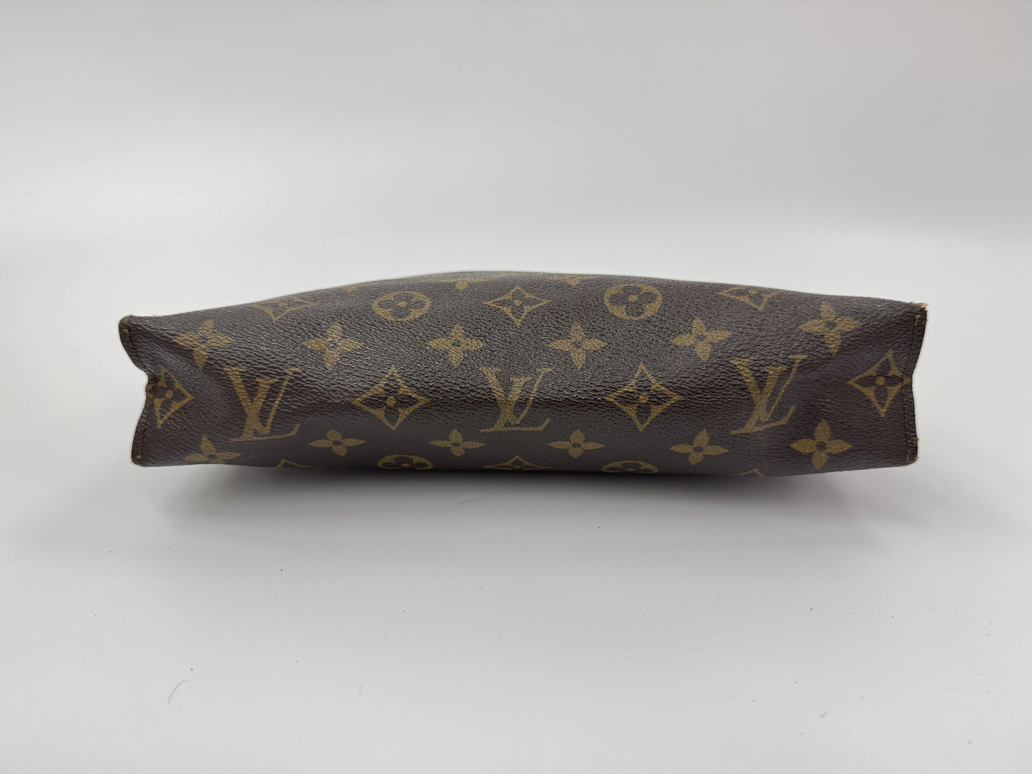 LOUIS VUITTON Pochette Toilette 25 Second Bag