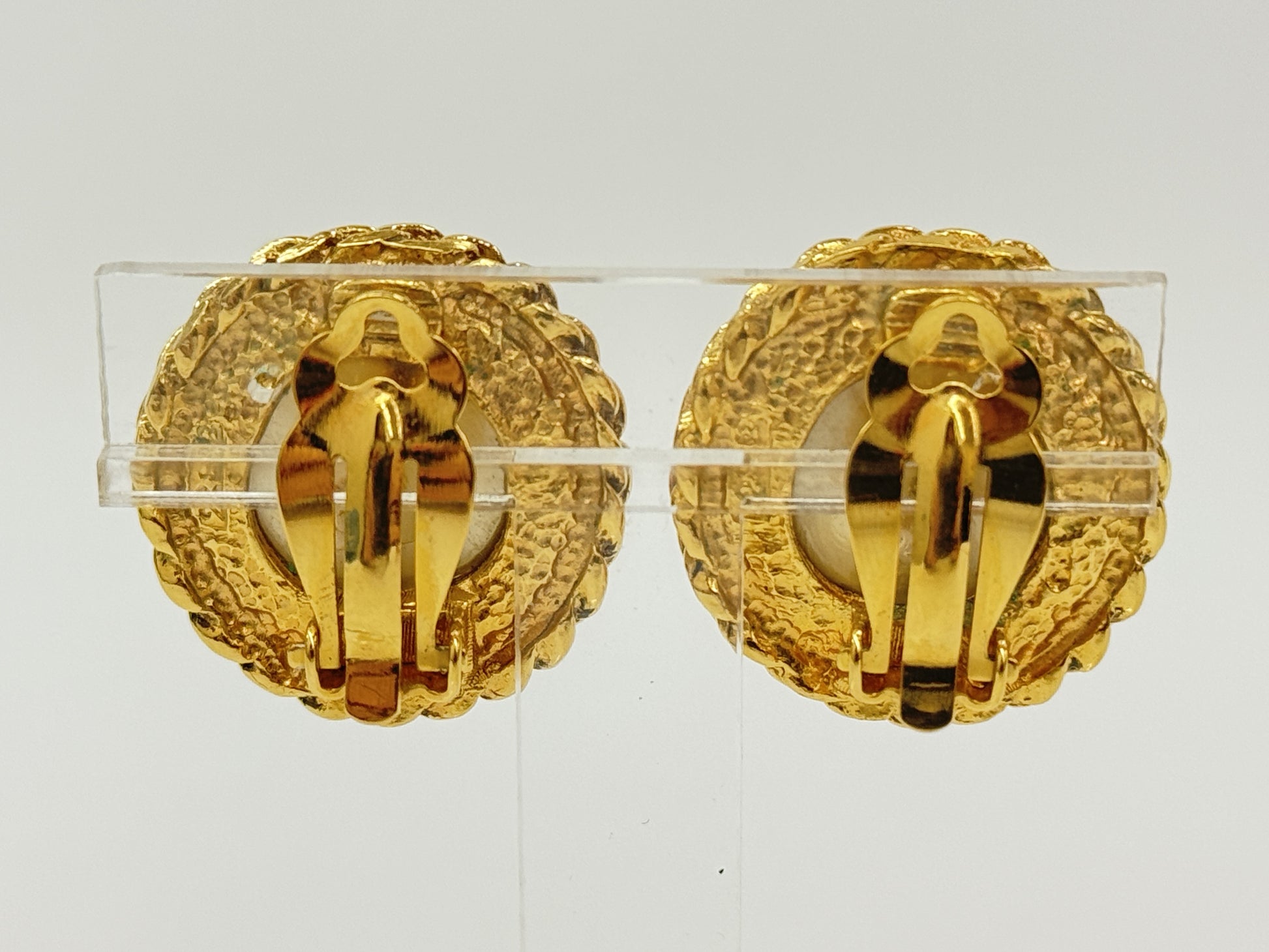 CHANEL Pearl Earrings