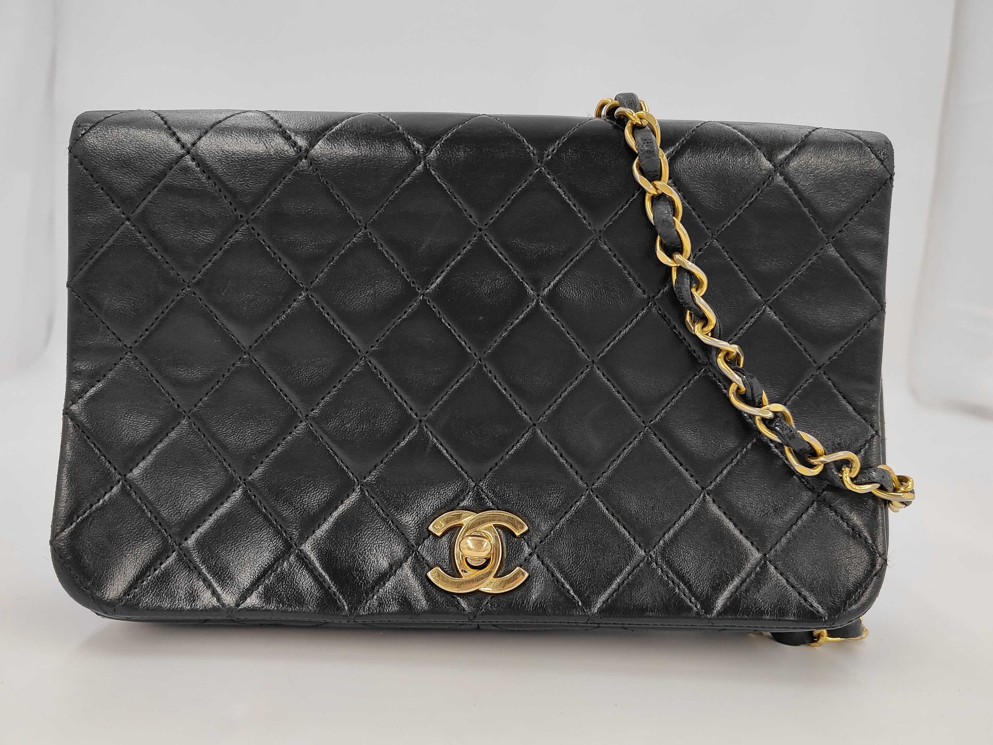 CHANEL Lamb Single Flap No. 1 Seal Shoulder Bag