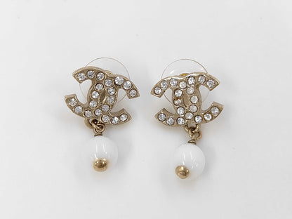 CHANEL F Pearl Coco Mark Swing Earrings