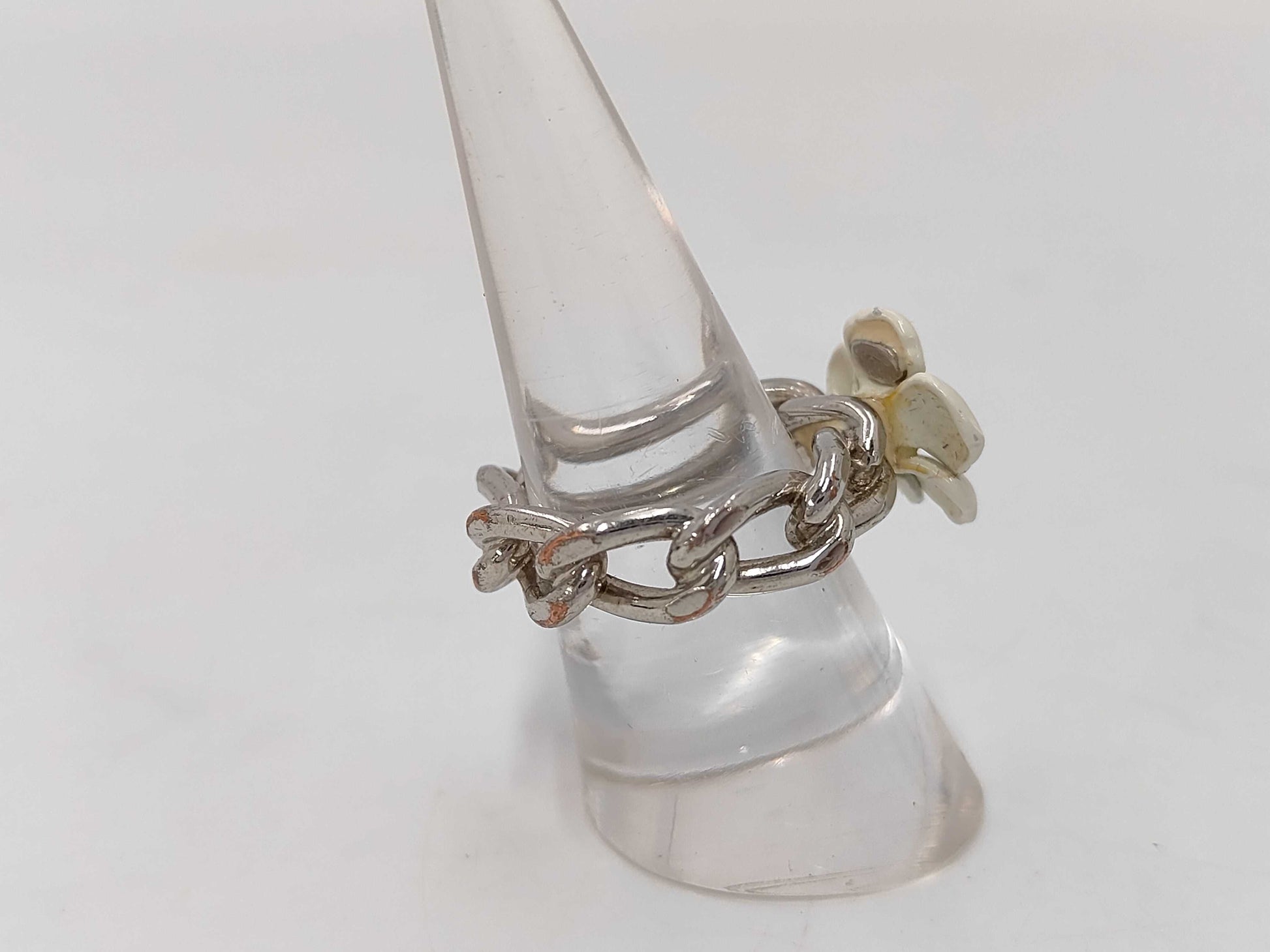 CHANEL Camellia Ring with Rice