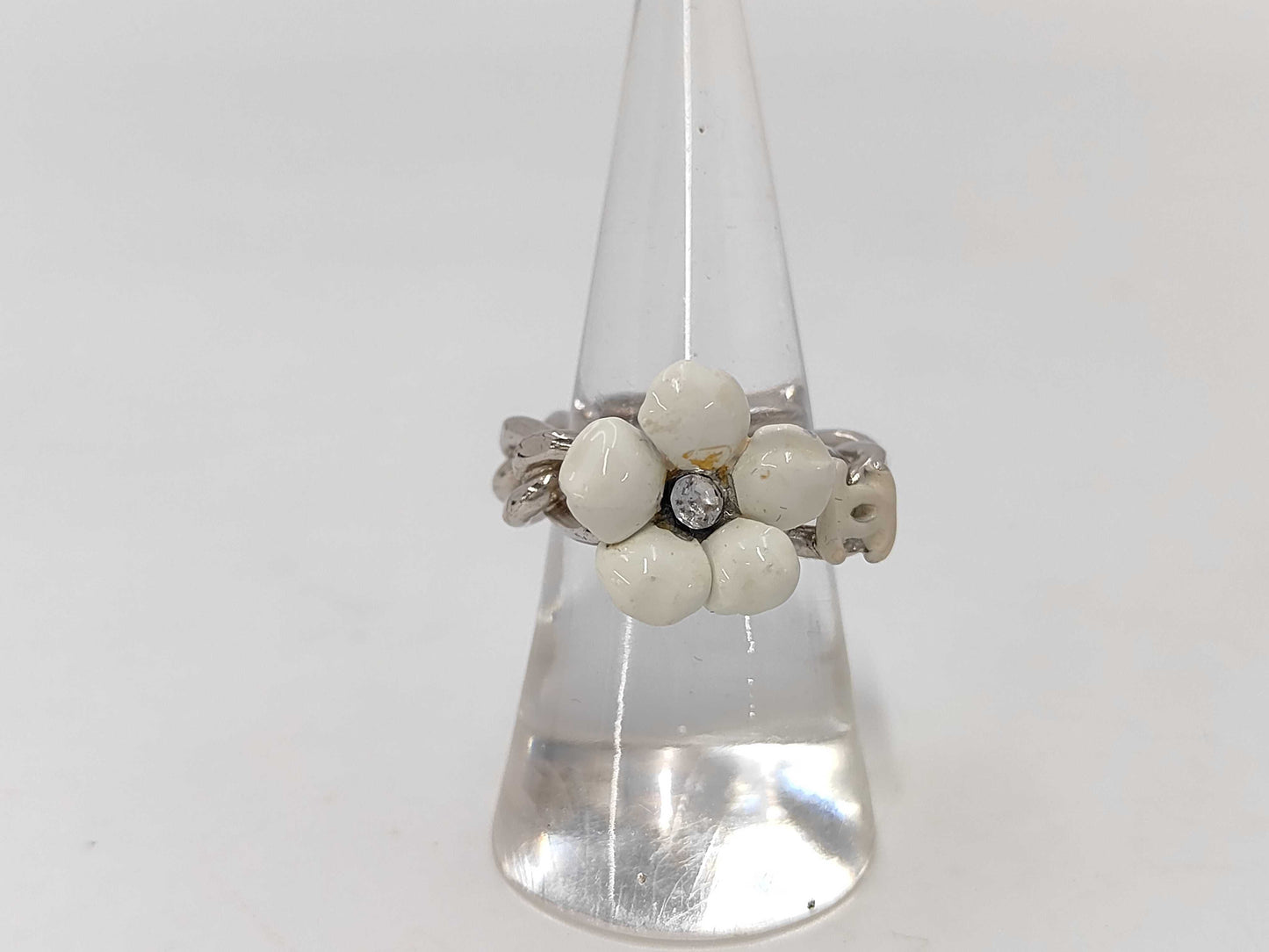 CHANEL Camellia Ring with Rice