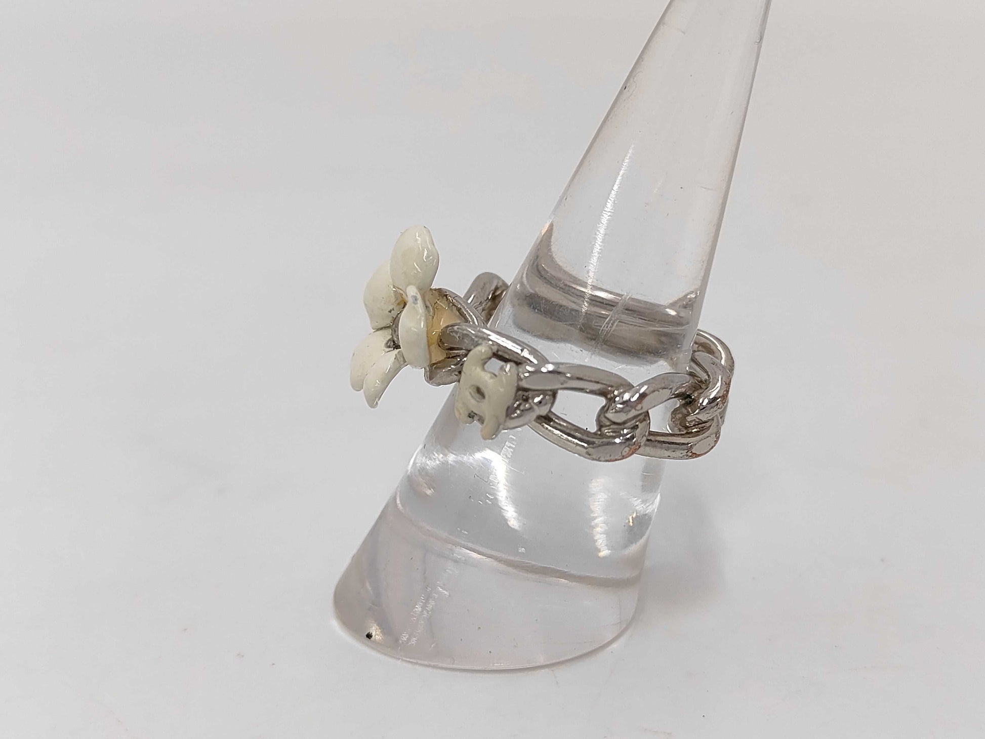 CHANEL Camellia Ring with Rice