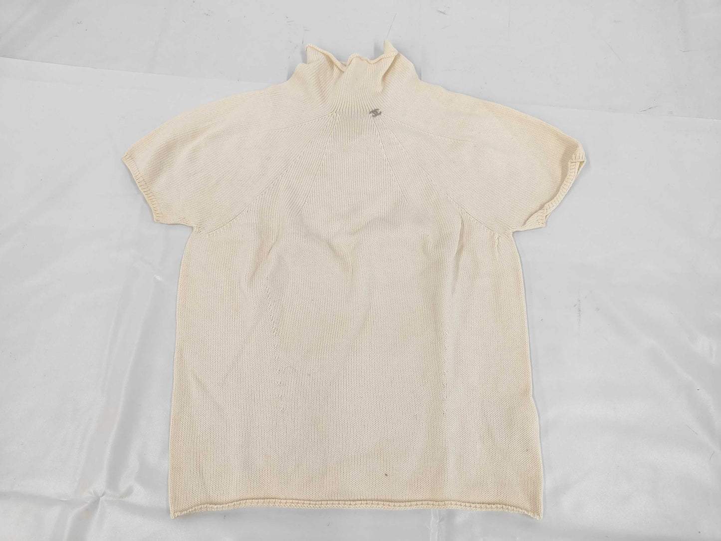 CHANEL White Tops