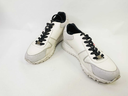 LOUIS VUITTON Sneakers Size 4? Sneakers with Initials