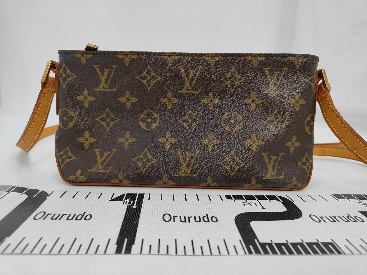LOUIS VUITTON M51240 Monogram Trotter Shoulder Bag