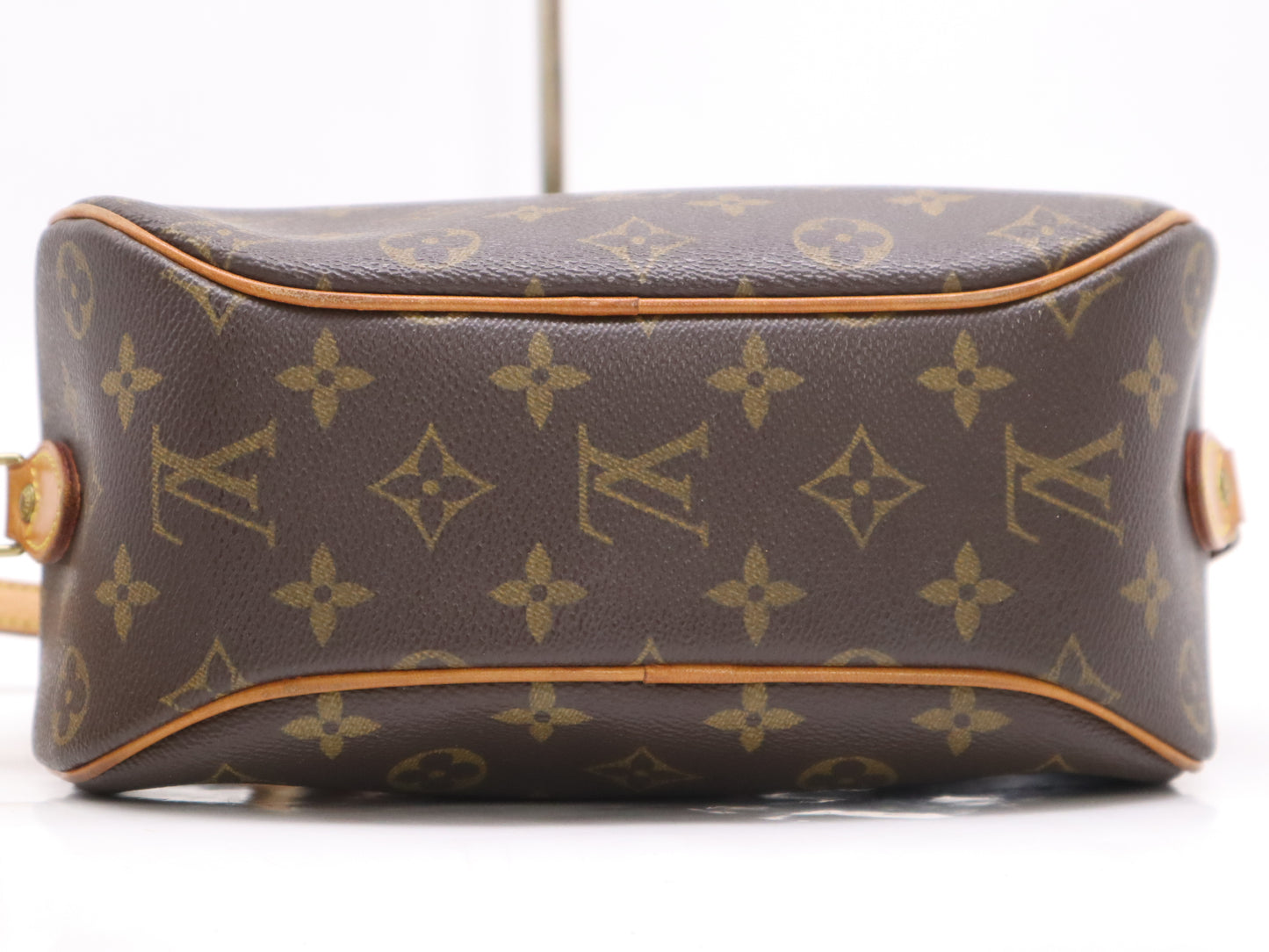 LOUIS VUITTON M51221 Monogram Blois Shoulder Bag