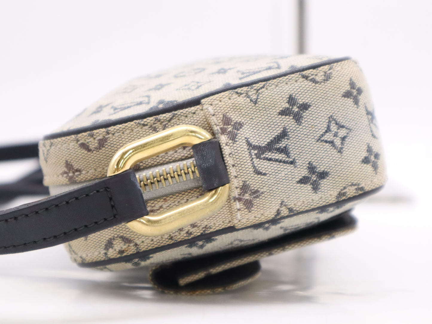 LOUIS VUITTON M92217 Mini Juliet MM Blue Shoulder Bag