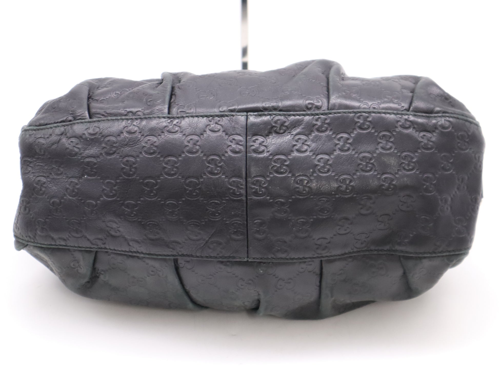 GUCCI Leather Guccissima 2-way Handbag in Black with Silver Hardware and Shoulder Strap