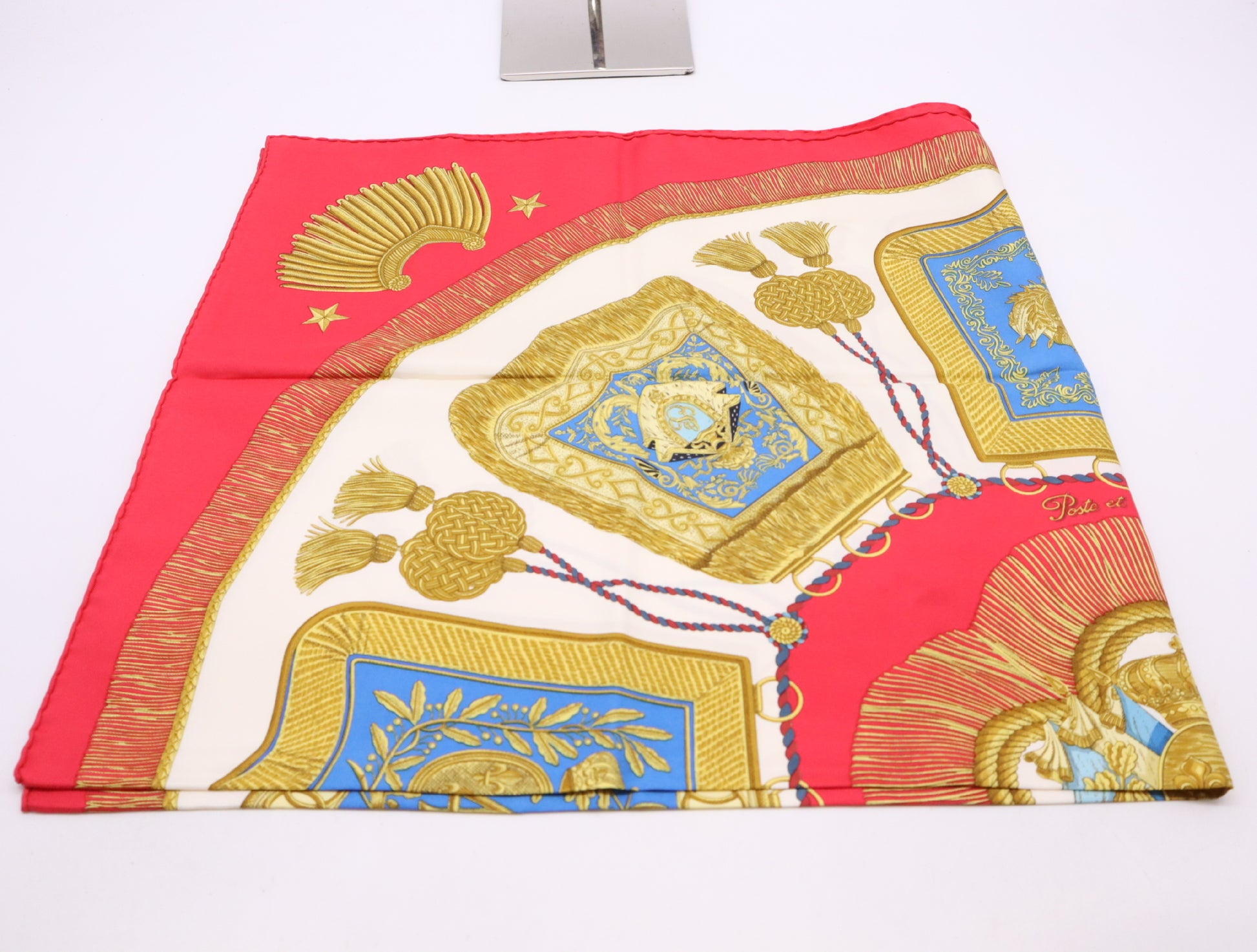 HERMES Silk Carré 90 Poste et Cavalerie Sabre Bag Pattern Red White Yellow Scarf