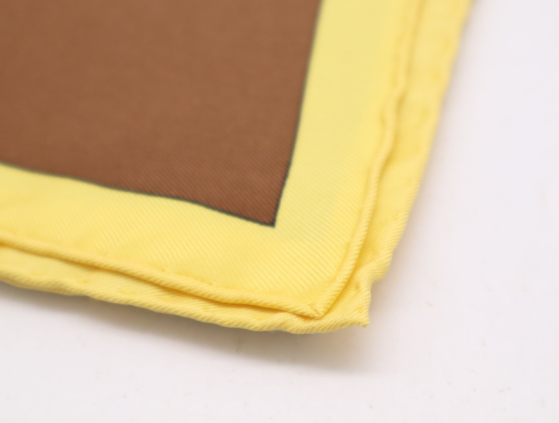 HERMES Silk Carré 90 "Les Armes de Paris" Weapon Pattern, Brown/Yellow, Box Included, Other Accessories