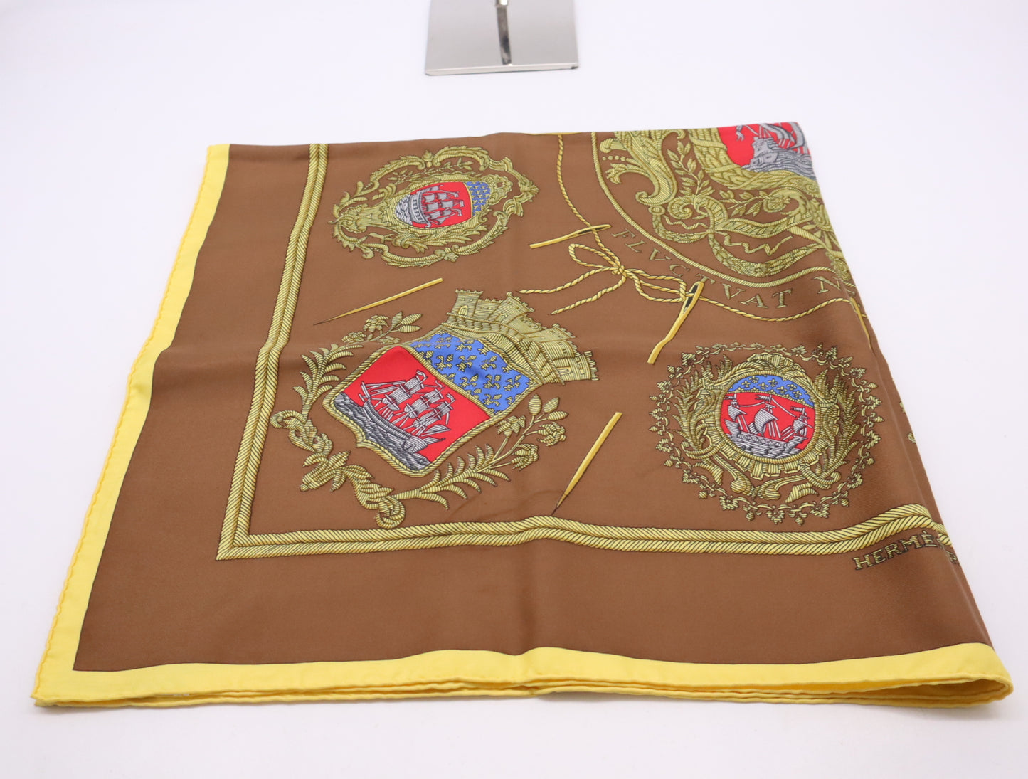 HERMES Silk Carré 90 "Les Armes de Paris" Weapon Pattern, Brown/Yellow, Box Included, Other Accessories