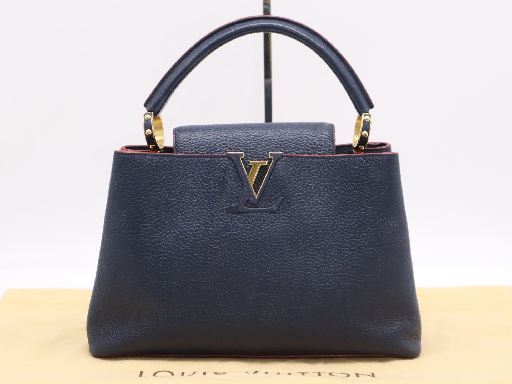 LOUIS VUITTON M52693 Taurillon Leather Capucines MM Marine Rouge Handbag with Dust Bag