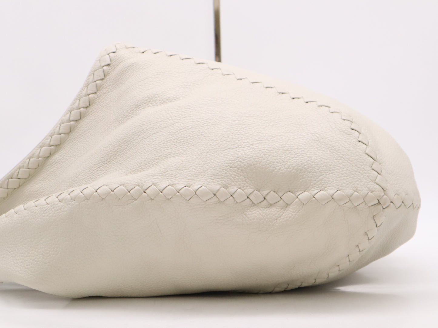 BOTTEGA VENETA Deerskin Intrecciato Cervo Shoulder Bag Hobo White