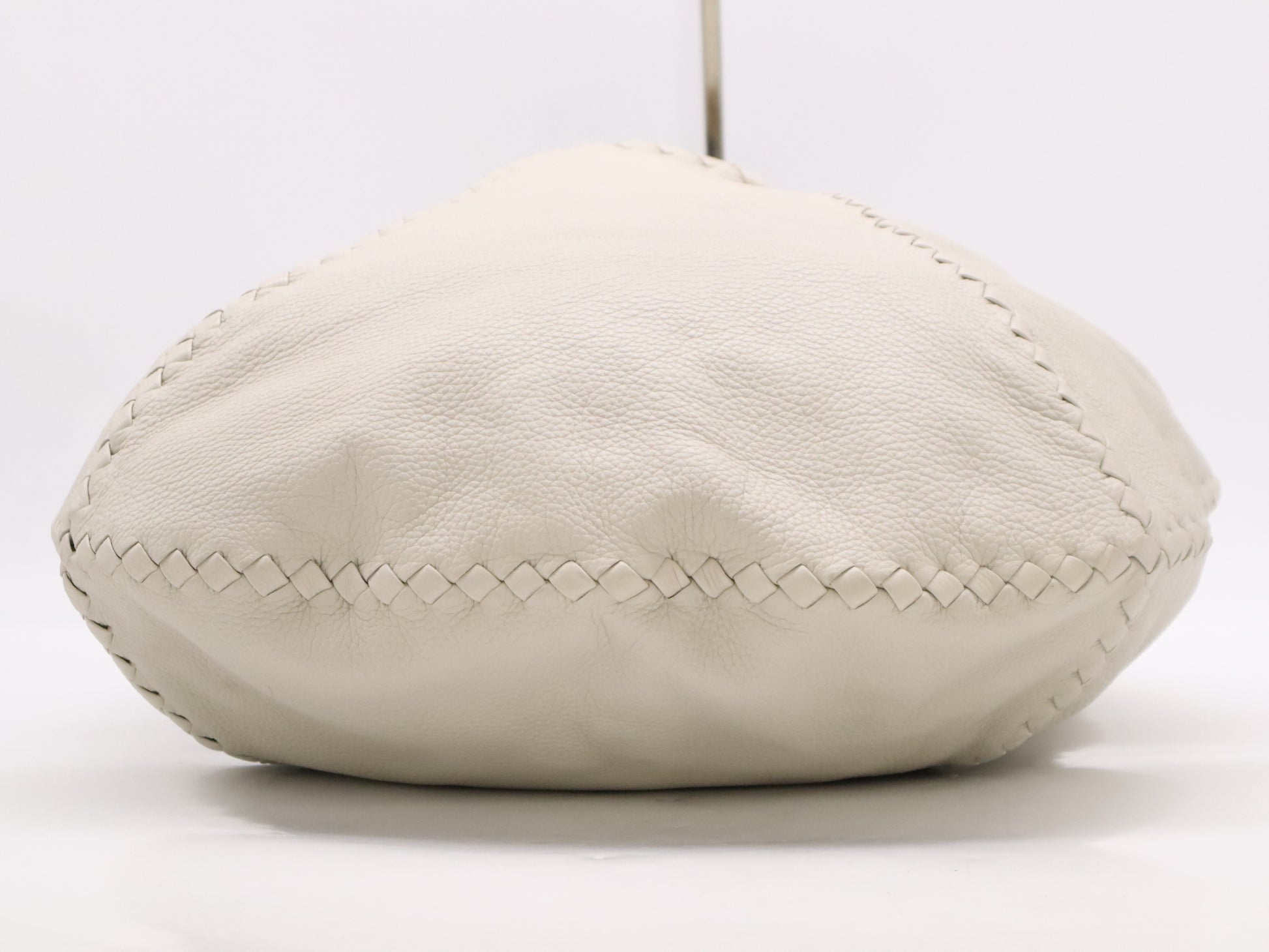 BOTTEGA VENETA Deerskin Intrecciato Cervo Shoulder Bag Hobo White