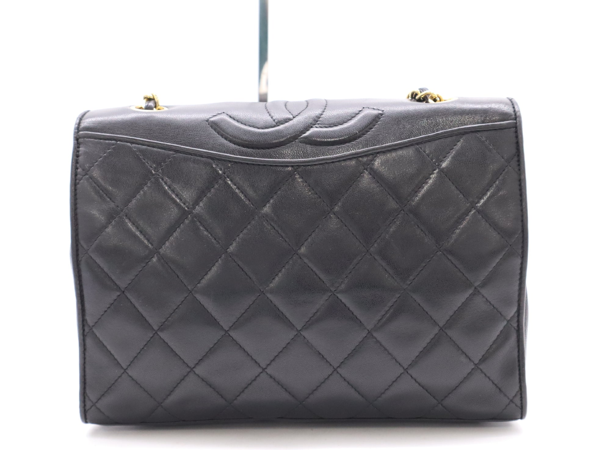 CHANEL Lambskin Matelasse 23 Coco Mark Chain Shoulder Bag with Black GD Hardware and Seal 1288275 Shoulder Bag