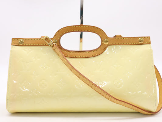 LOUIS VUITTON M91374 Vernis Roxbury Drive Pearl Handbag with Shoulder Strap