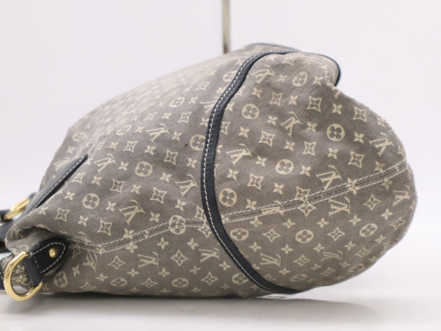 LOUIS VUITTON M56697 Idylle Elegie Ankle Handbag with Shoulder Strap