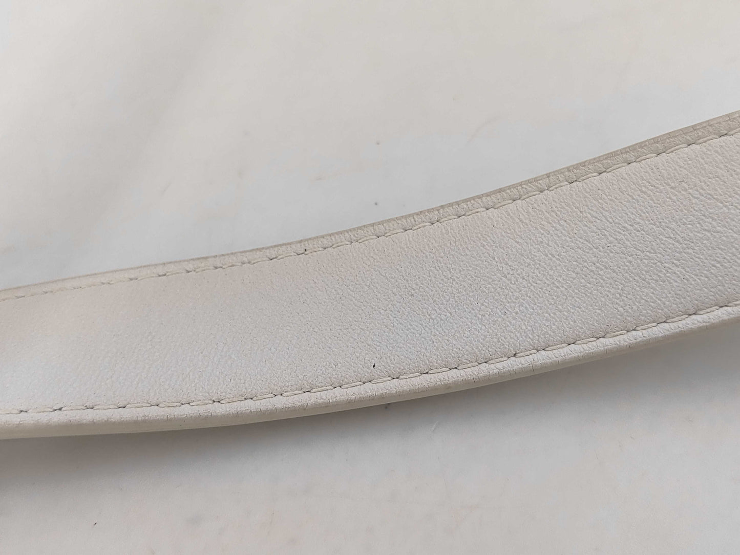 BOTTEGA VENETA 591970 Leather Padded Cassette Shoulder Bag in White with Sterling Silver Hardware and Dust Bag