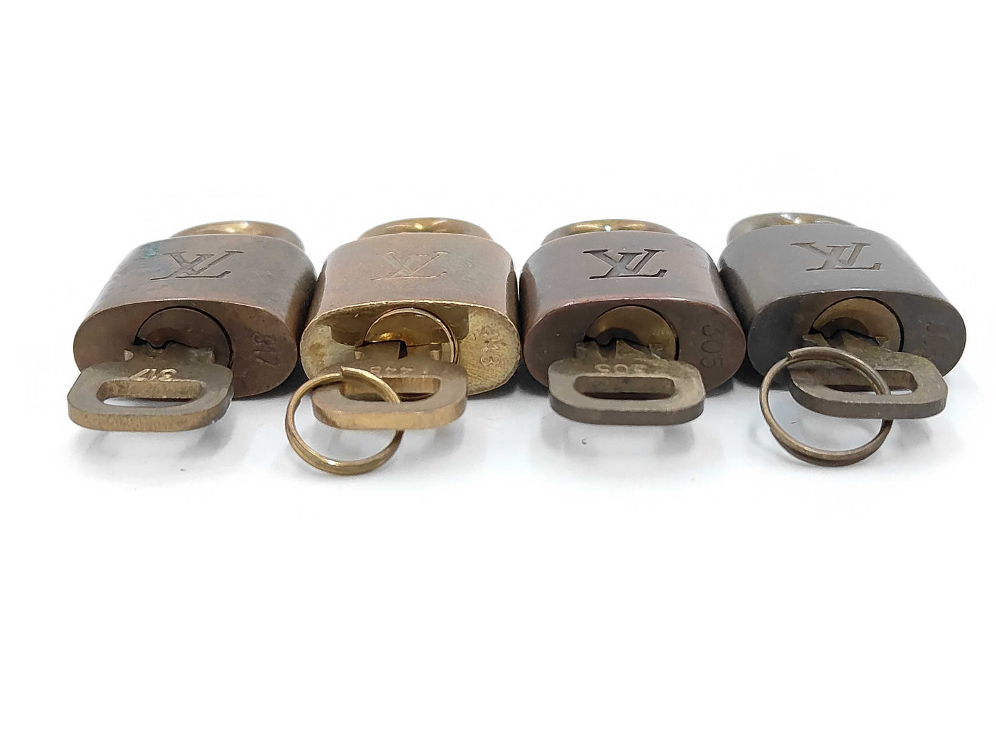LOUIS VUITTON Cadena Key 8-Piece Set Other Accessories