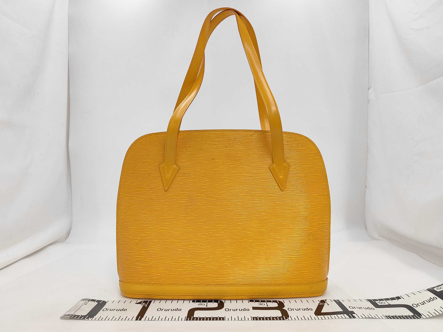 LOUIS VUITTON M52289 Epi-Lussac Tassili Yellow Shoulder Bag