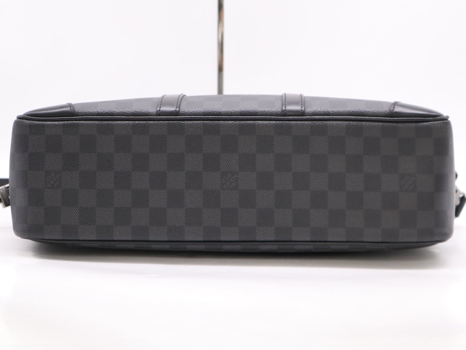 LOUIS VUITTON N41123 Graphite Porte Document Voyage GM Business Bag with Shoulder Strap