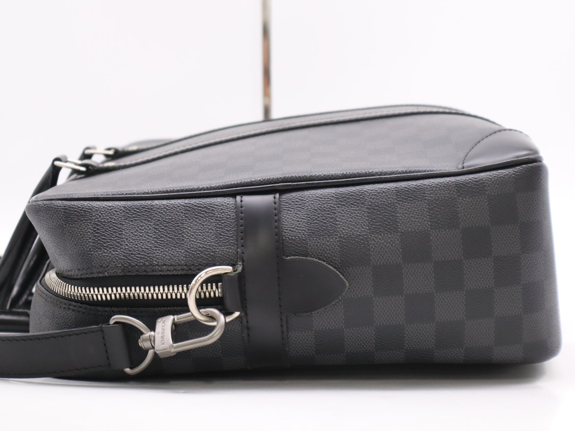 LOUIS VUITTON N41123 Graphite Porte Document Voyage GM Business Bag with Shoulder Strap