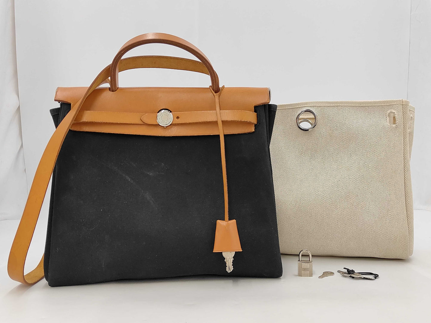 HERMES Hermes Air Bag □P engraved handbag