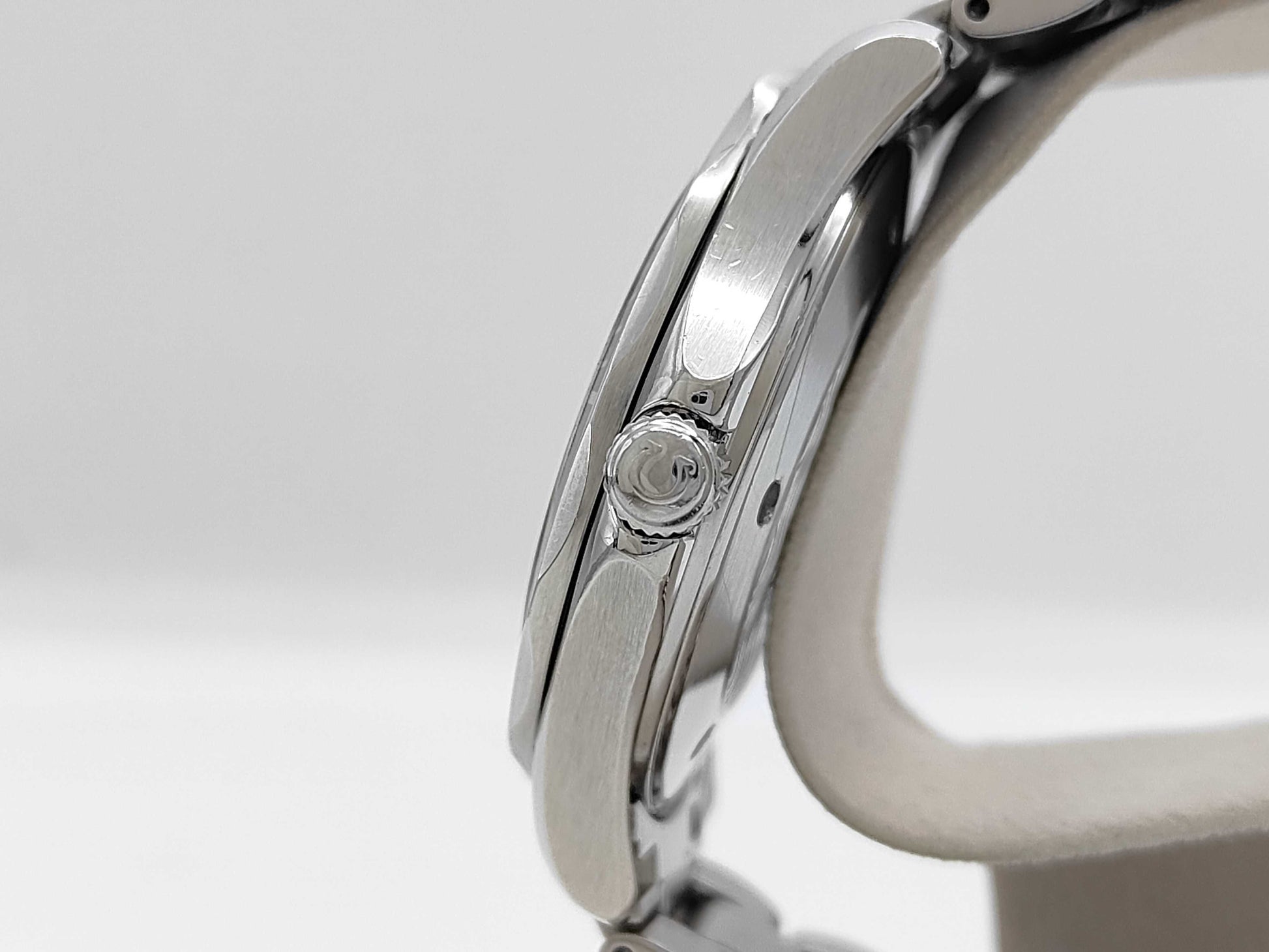 OMEGA Seamaster 2264.50 58944862 Black Dial Quartz Men's Watch