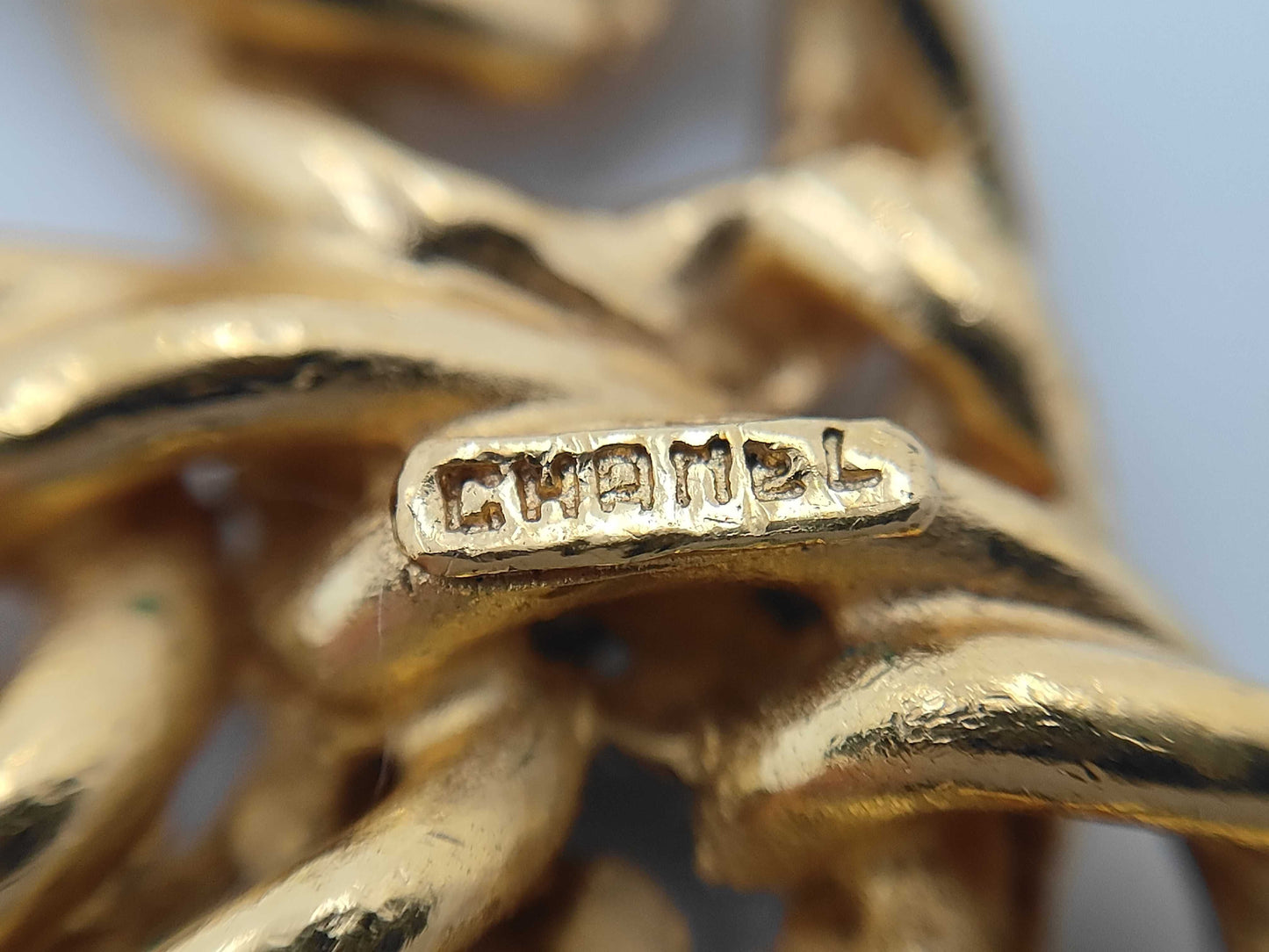 CHANEL Coco Brooch Gold Brooch