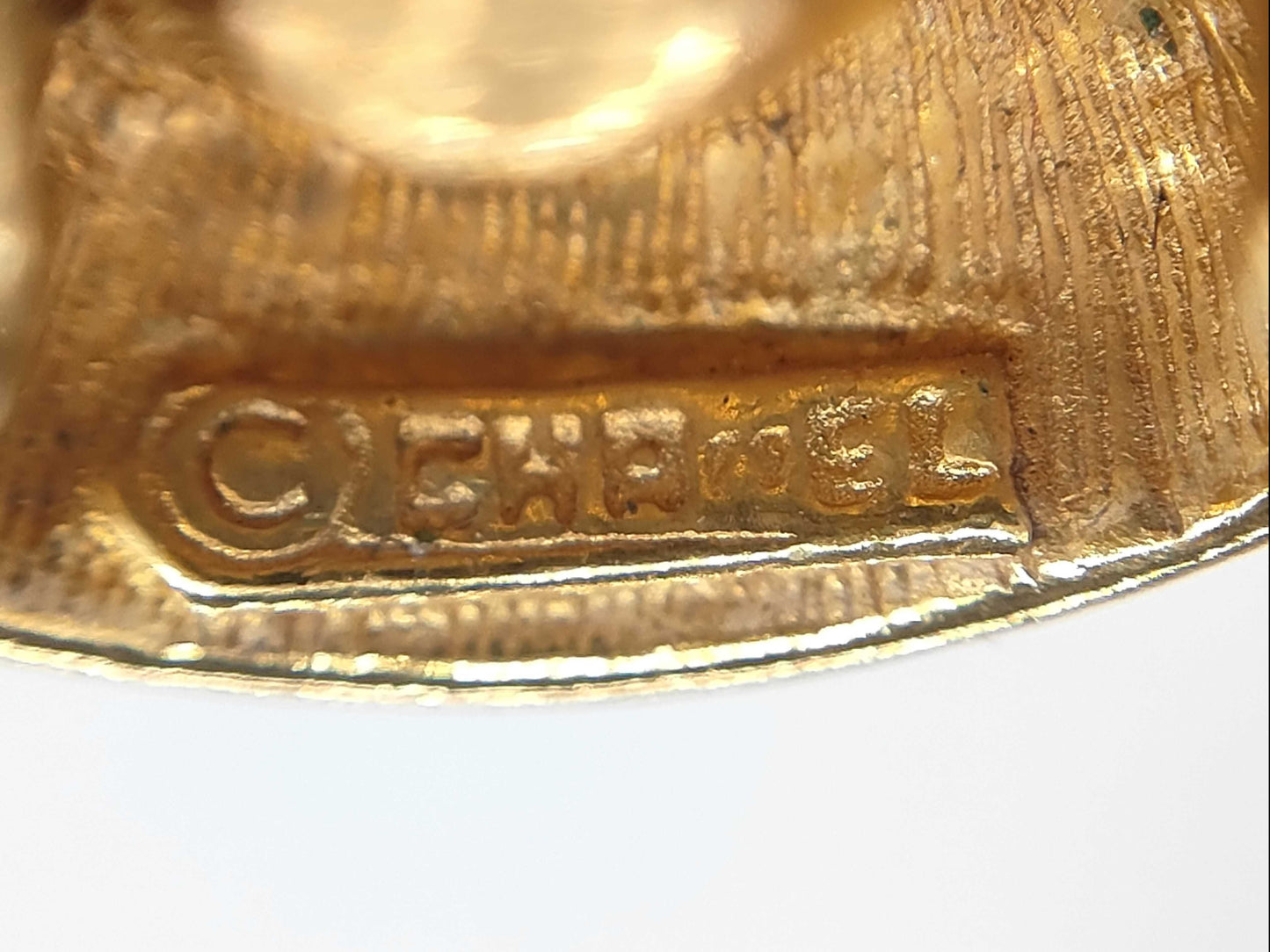 CHANEL Rhinestone Gold Earrings