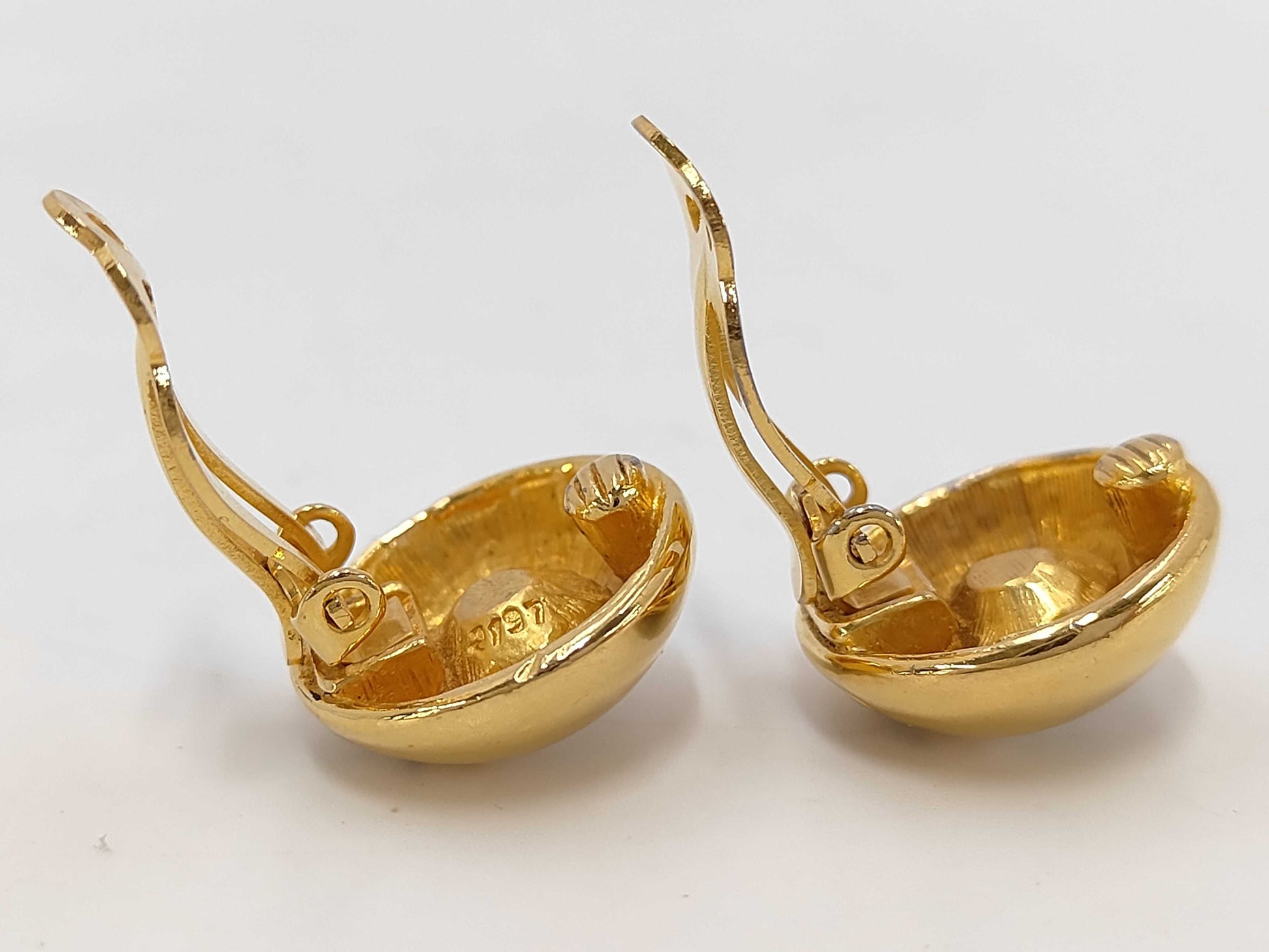 CHANEL Rhinestone Gold Earrings