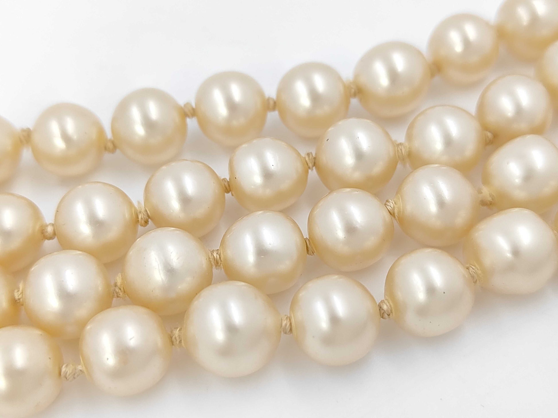 CHANEL Pearl Turnlock Necklace