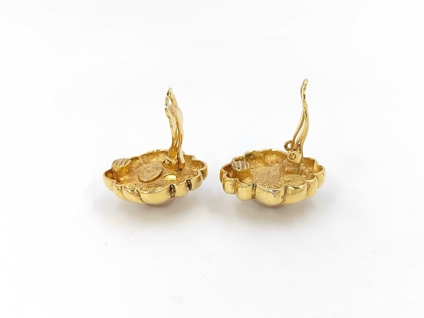 CHANEL pearl earrings