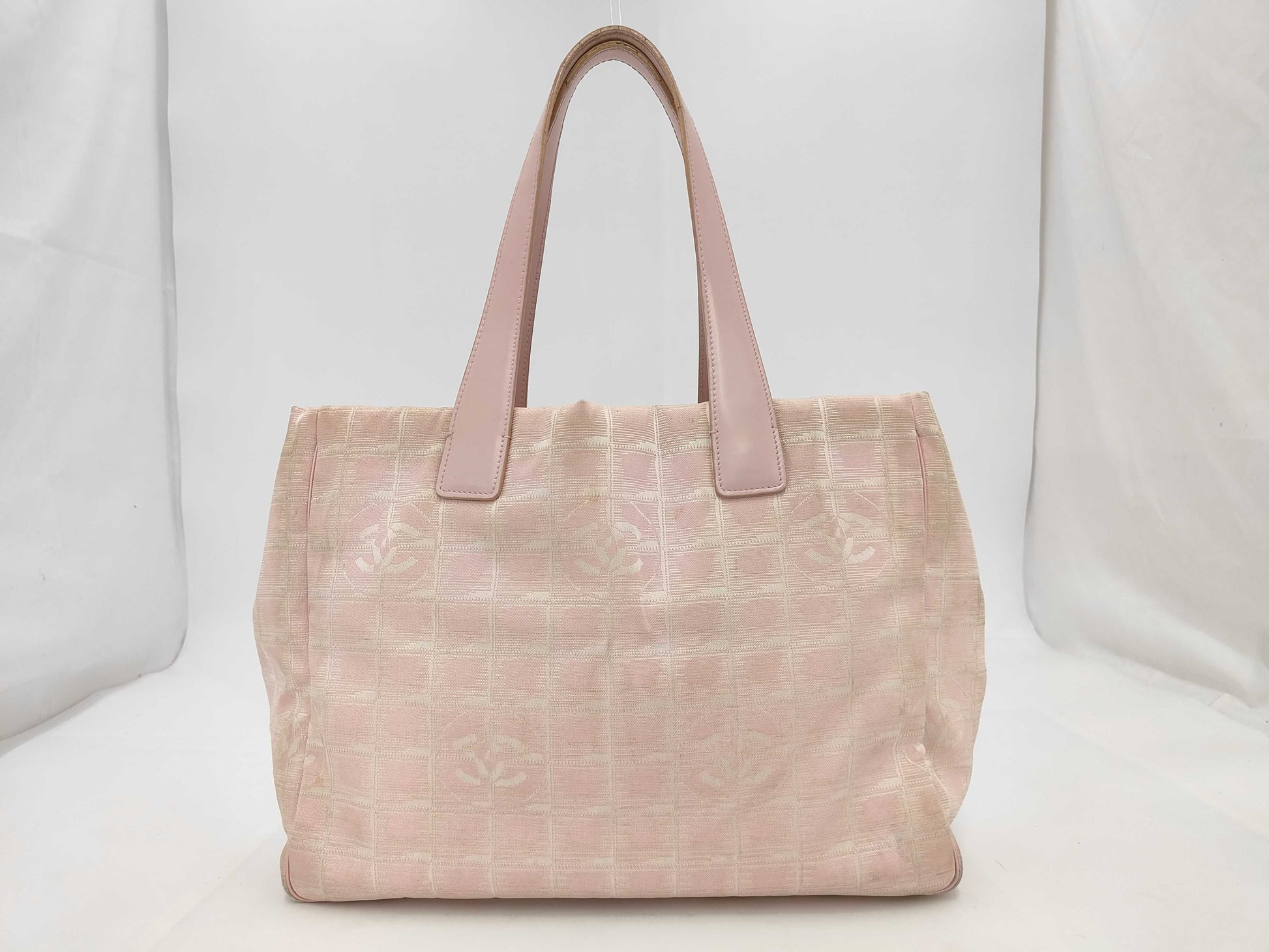 CHANEL New Travel Line Tote Bag